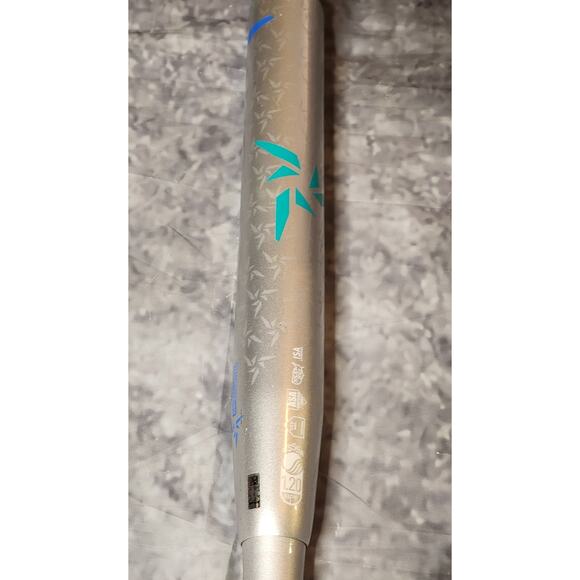 Demarini Vendetta VCF-19 Fastpitch Softball Bat 32/20 oz C6 Composite -12 drop - Picture 7 of 14